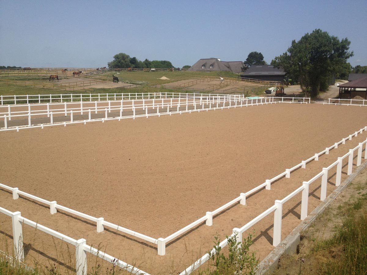 Horserail UK: How to choose the best horse rail fencing